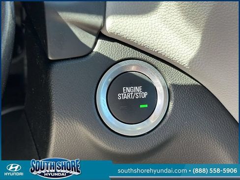Used 2023 Chevrolet Equinox LS AWD/4WD image 28