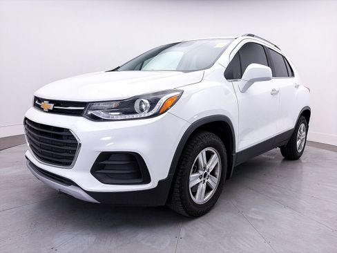 Used 2019 Chevrolet Trax LT w/ LT Convenience Package AWD/4WD image 6