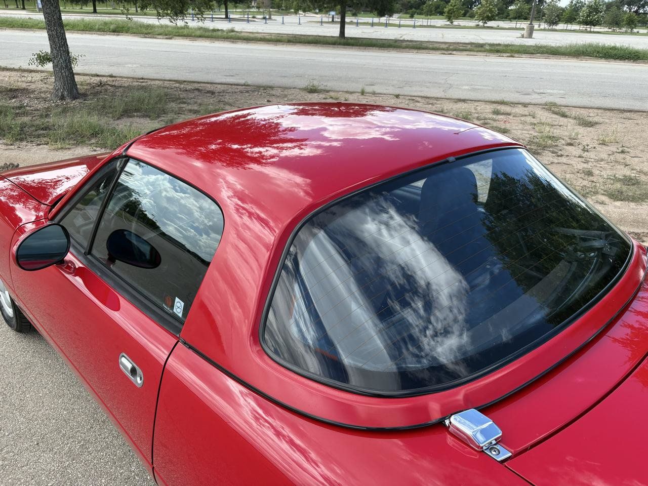 Used 1991 MAZDA MX-5 Miata RWD image 16