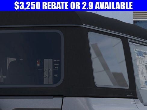 New 2025 Ford Bronco 4-Door image 25