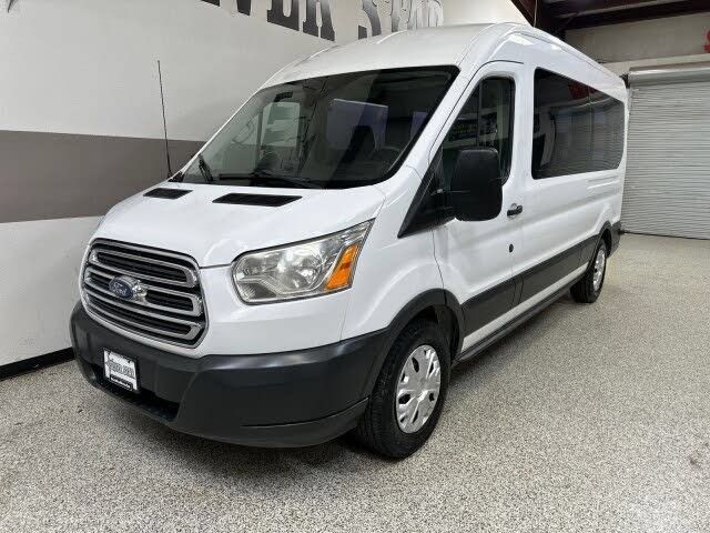 Used 2017 Ford Transit 350 XLT RWD image 3