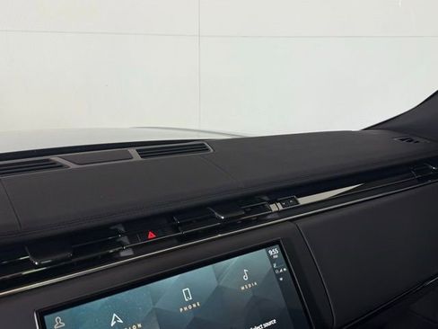 Certified 2023 Land Rover Range Rover SE image 28