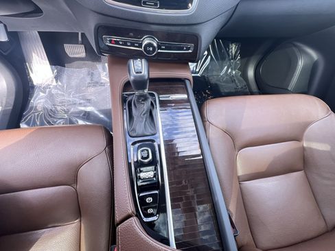 Used 2019 Volvo XC90 T6 Momentum w/ Advanced Package AWD/4WD image 22