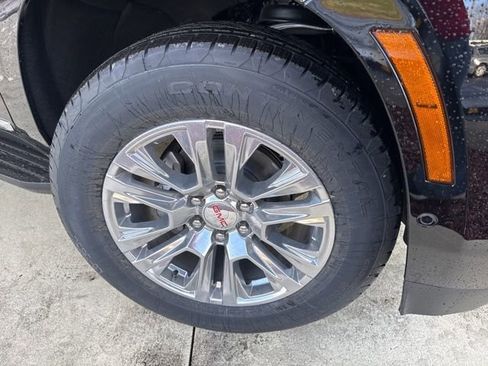 New 2026 GMC Yukon XL Denali image 37