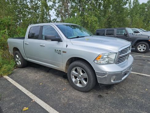 Used 2019 RAM 1500 Big Horn AWD/4WD image 3