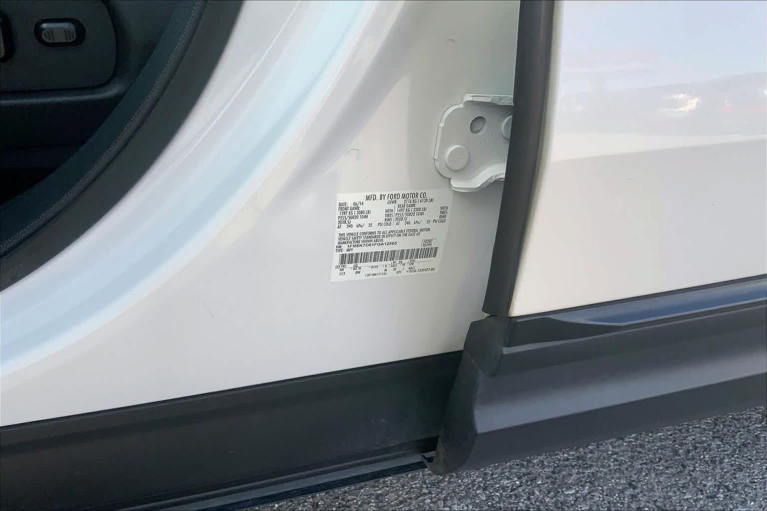 Used 2015 Ford Explorer XLT w/ Equipment Group 202A FWD image 32