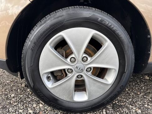 Used 2014 Kia Soul FWD image 25