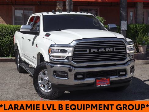Used 2022 RAM 2500 Laramie AWD/4WD image 2