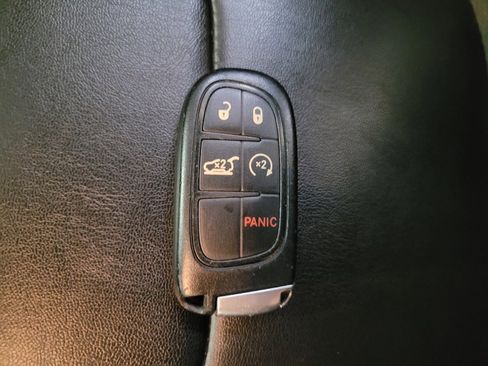 Used 2019 Jeep Cherokee Trailhawk w/ Comfort/Convenience Group image 32