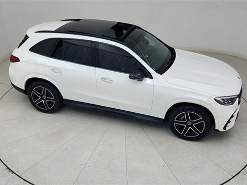 Used 2024 Mercedes-Benz GLC 300 4MATIC w/ AMG Line image 76