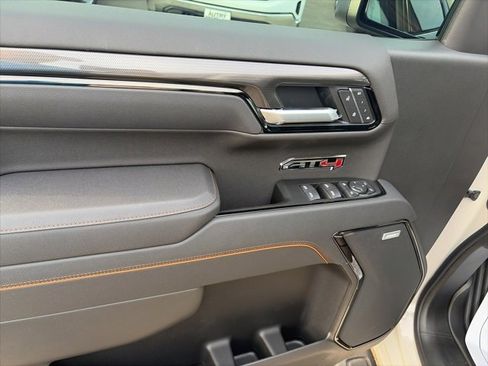 New 2026 GMC Sierra 1500 AT4 w/ AT4 Premium Package image 17