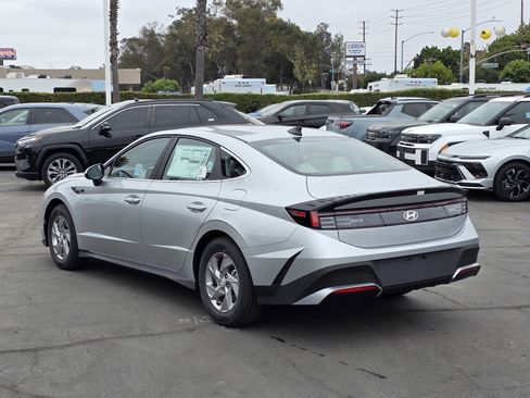 New 2025 Hyundai Sonata SE image 9