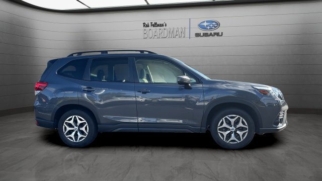 Used 2024 Subaru Forester Premium AWD/4WD image 3