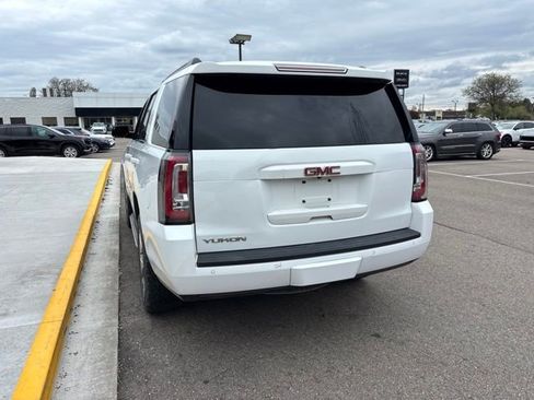 Used 2019 GMC Yukon SLE w/ SLE Value Package AWD/4WD image 10