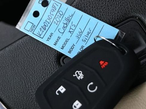 Used 2019 Cadillac XT5 FWD image 26