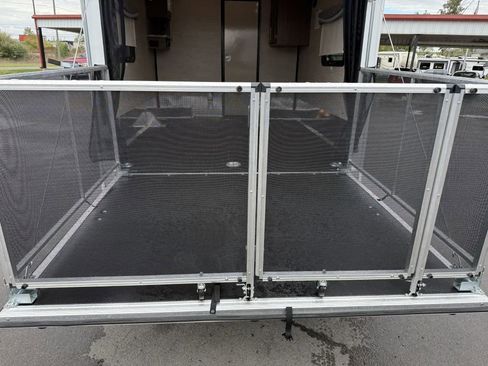 Used 2023 Ford E-450 and Econoline 450 Super Duty w/ Motorhome Prep Package image 8