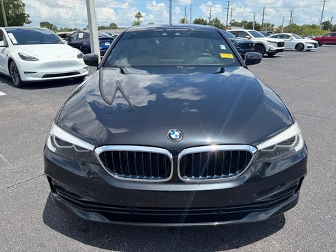 Used 2018 BMW 530i w/ Premium Package RWD image 2