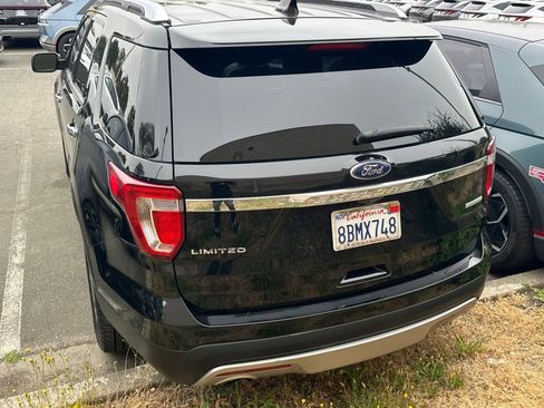 Used 2017 Ford Explorer Limited FWD image 6