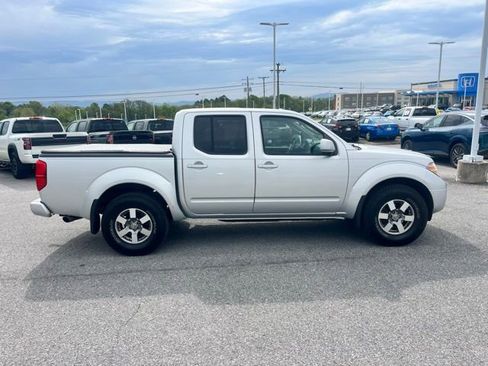Used 2010 Nissan Frontier PRO-4X w/ Pro-4x Value Truck Pkg AWD/4WD image 9