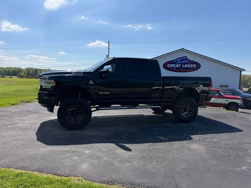 Used 2022 RAM 2500 Laramie AWD/4WD image 8