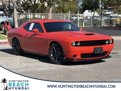 Used 2023 Dodge Challenger R/T w/ Blacktop Package image 1