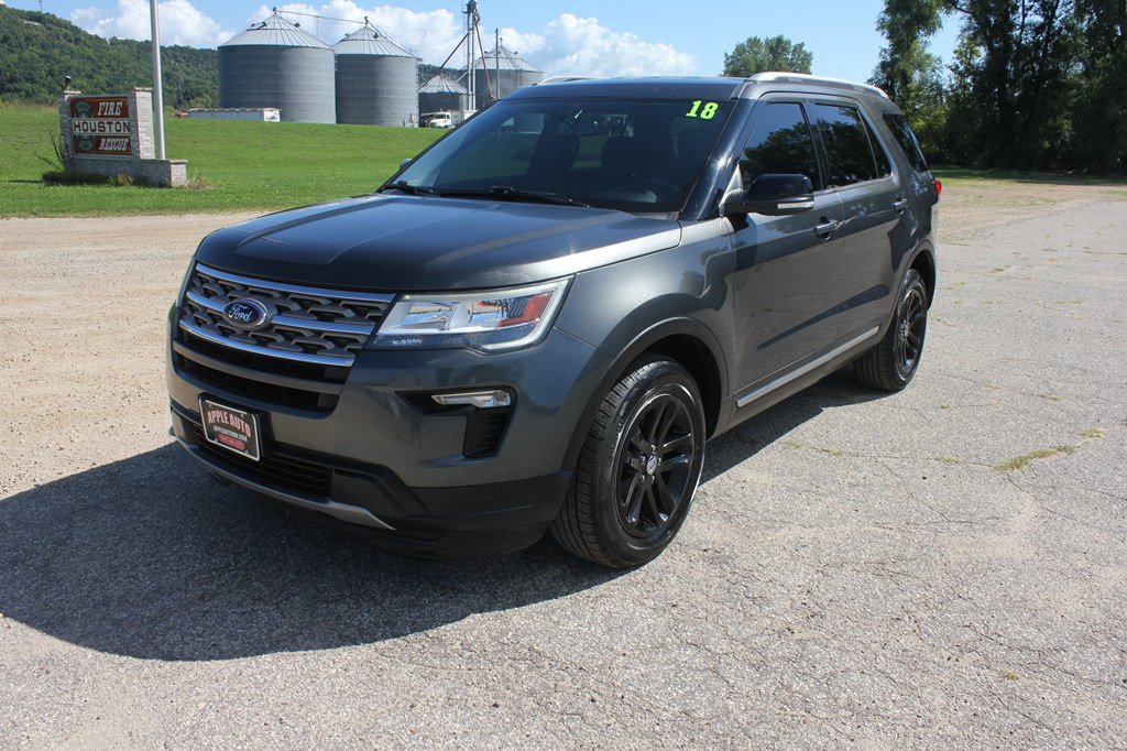 Used 2018 Ford Explorer XLT w/ Equipment Group 201A AWD/4WD image 1