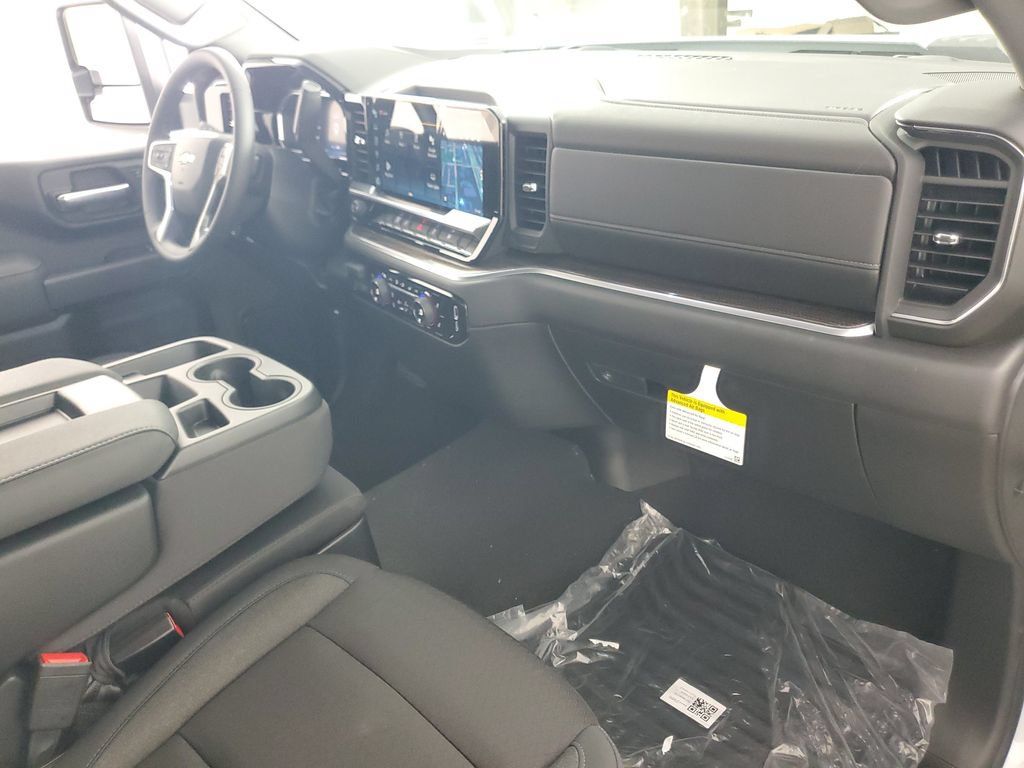 New 2026 Chevrolet Silverado 3500 LT w/ Convenience Package RWD image 18