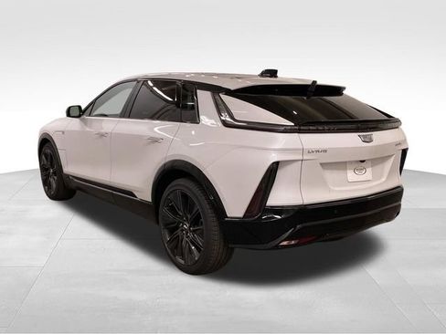 New 2025 Cadillac Lyriq Sport AWD/4WD image 11