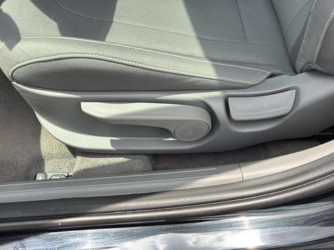 Certified 2025 Hyundai Elantra Sport FWD image 13
