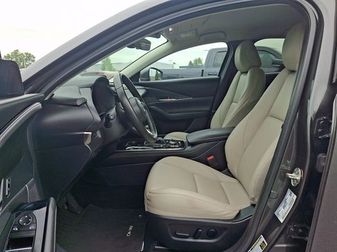Used 2023 MAZDA CX-30 AWD 2.5 S w/ Preferred Package image 12