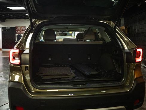Used 2024 Subaru Outback Limited AWD/4WD image 7