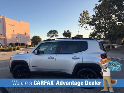 Used 2018 Jeep Renegade Altitude FWD image 4