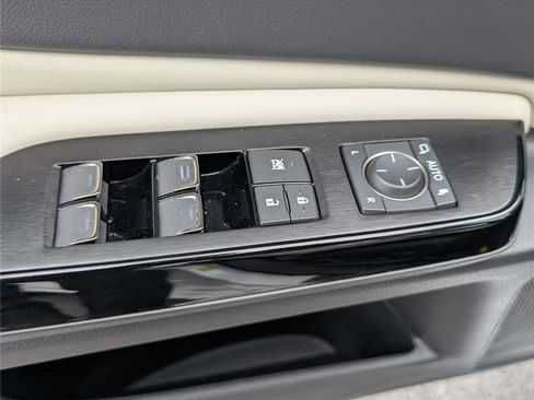 Used 2025 Lexus ES 300h ES 300h image 19