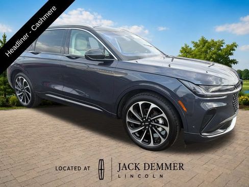 Certified 2024 Lincoln Nautilus Black Label AWD/4WD image 10