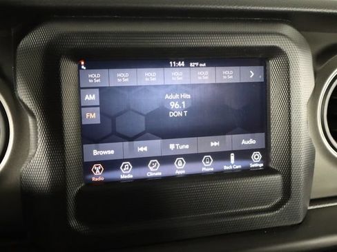 Used 2022 Jeep Wrangler Unlimited Sport AWD/4WD image 28