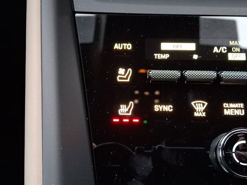 New 2025 Porsche Macan 4 Electric image 20