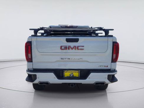 Used 2023 GMC Sierra 1500 AT4 w/ Technology Package AWD/4WD image 4