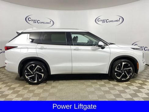Used 2024 Mitsubishi Outlander SEL AWD/4WD image 8