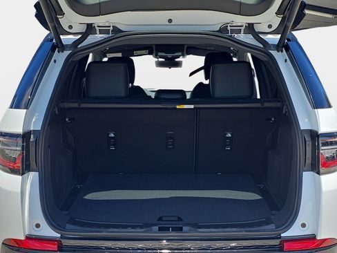 New 2026 Land Rover Discovery Sport Landmark AWD/4WD image 12