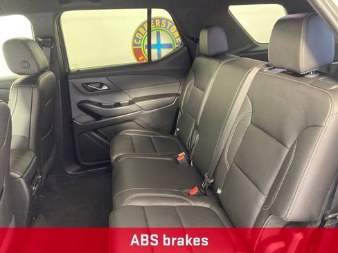 Used 2023 Chevrolet Traverse LT w/ Rear Camera Mirror Package AWD/4WD image 21
