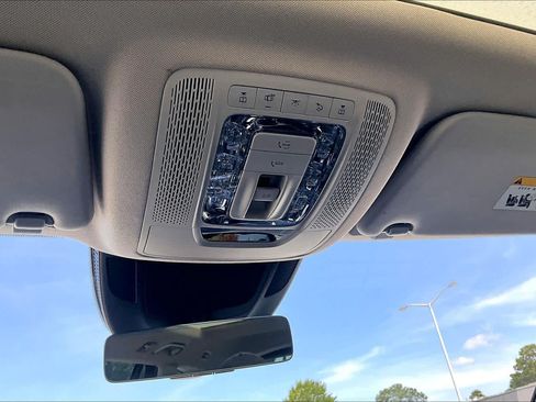 Used 2023 Mercedes-Benz GLS 450 4MATIC image 35