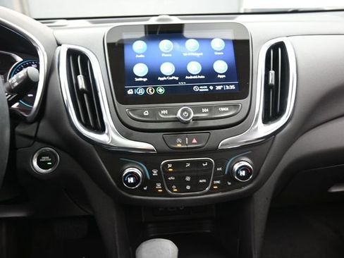 Used 2024 Chevrolet Equinox LT image 10