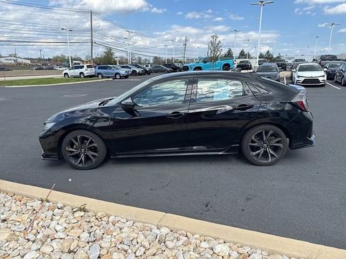 Used 2017 Honda Civic Sport image 4
