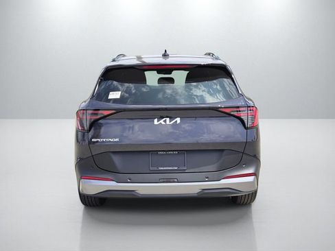 New 2026 Kia Sportage EX FWD image 5