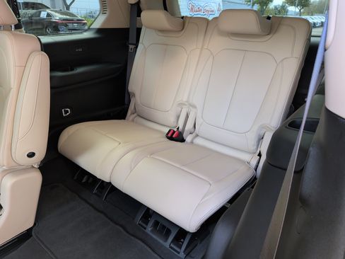 Used 2022 Jeep Grand Cherokee L Limited image 33