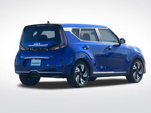 Used 2023 Kia Soul GT-Line w/ GT-Line Technology Package FWD image 3