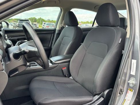 Used 2024 Nissan Sentra S FWD image 11