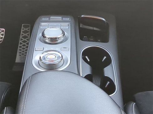 Used 2022 Genesis GV70 3.5T Sport w/ Sport Prestige Package image 18