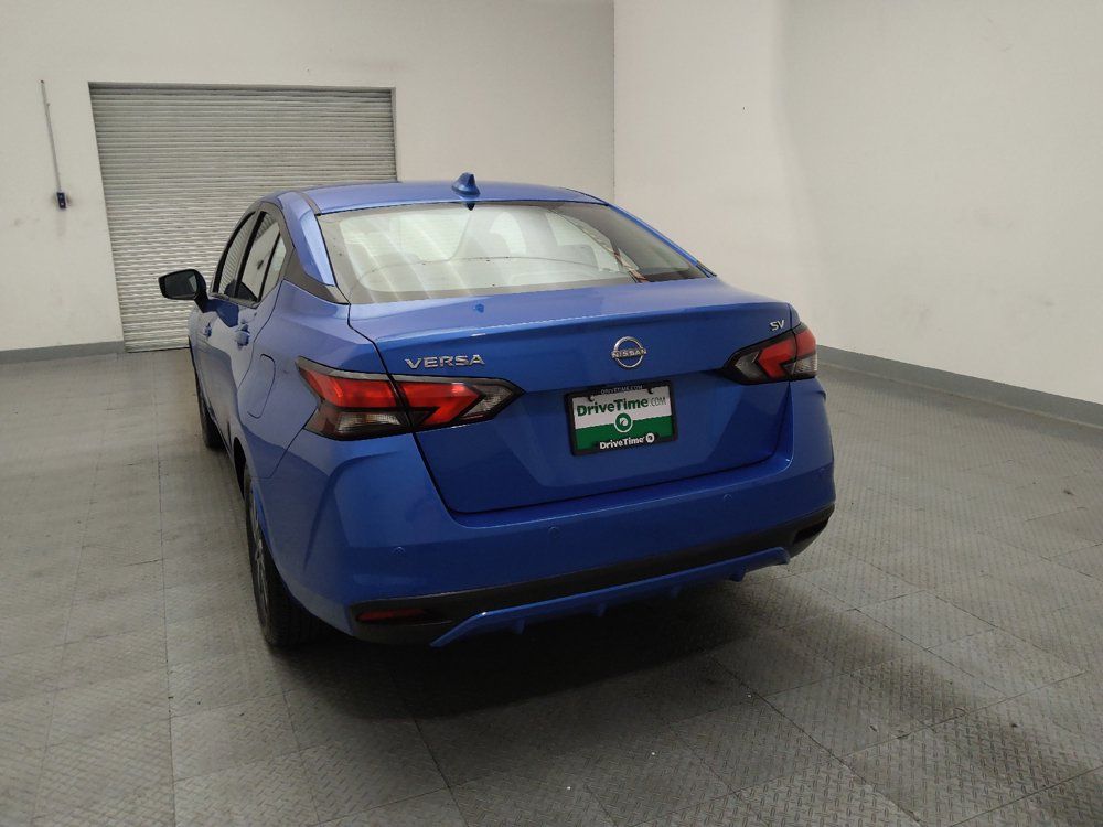 Used 2024 Nissan Versa SV FWD image 6