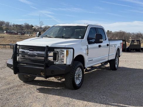 Used 2018 Ford F250 XL w/ STX Appearance Package image 1